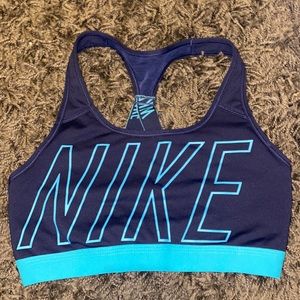 NIKE sports bra size medium